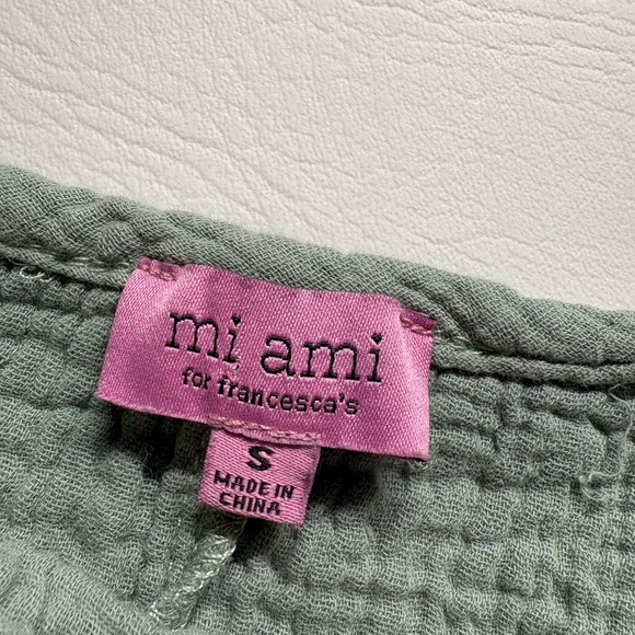 Mi Ami Ruffled Top - Picture 2 of 3